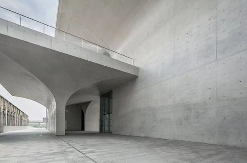 清水混凝土和普通混凝土的區(qū)別是什么?清水混凝土的價格高嗎?